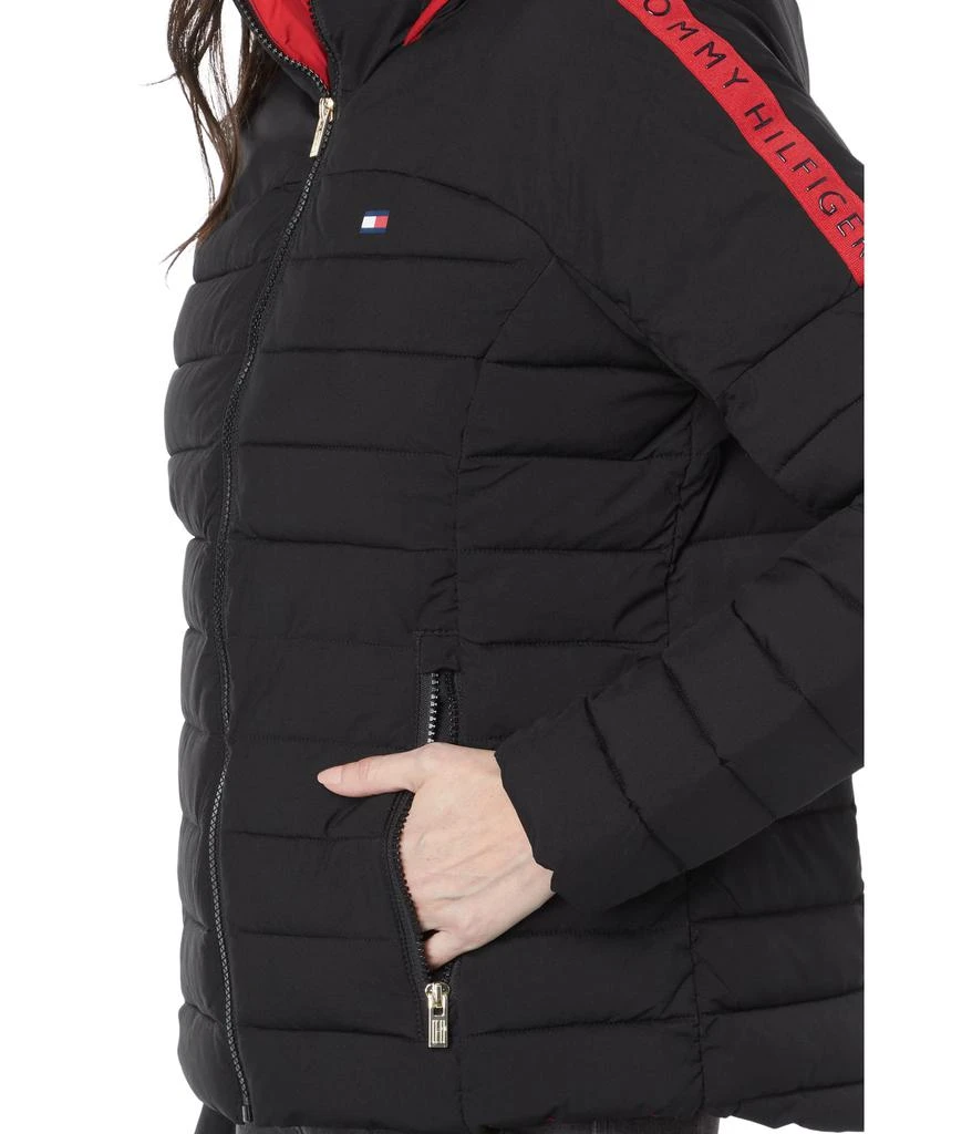 商品Tommy Hilfiger|Hooded Packable Puffer,价格¥716,第3张图片详细描述