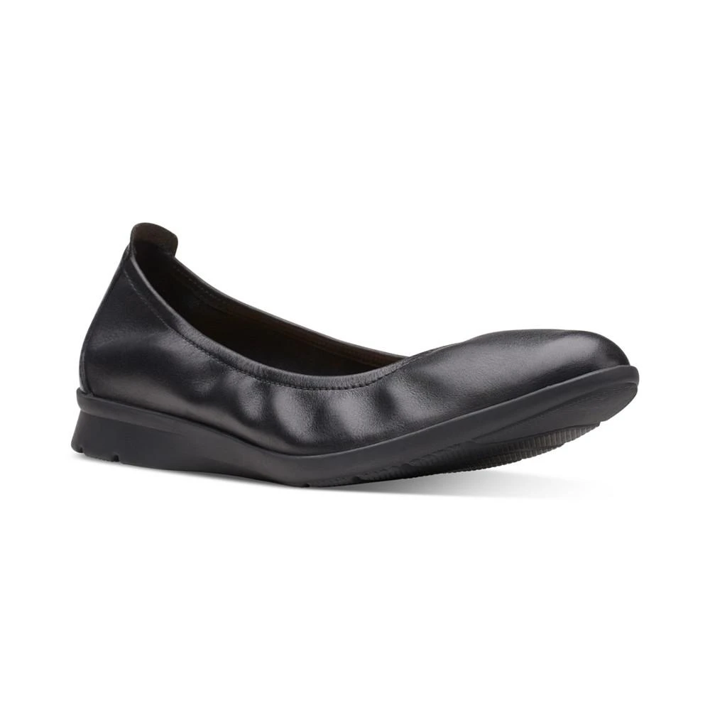 商品Clarks|Women's Jenette Ease Slip-On Flats,价格¥396,第1张图片