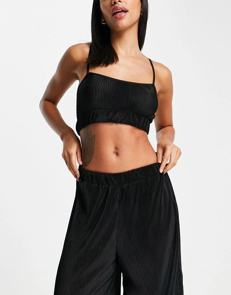 商品Topshop|Topshop plisse top and short loungewear in black,价格¥113,第4张图片详细描述