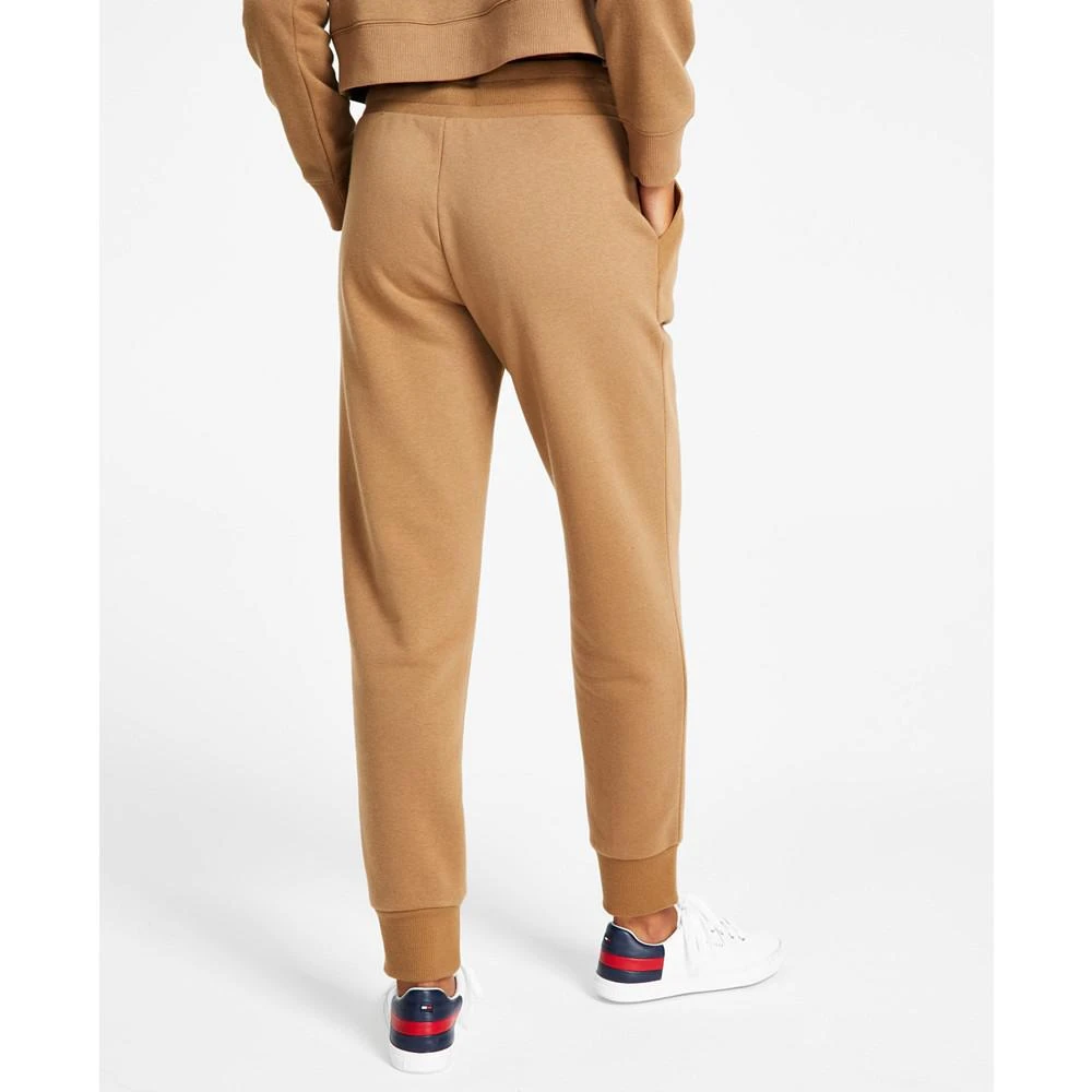 商品Tommy Jeans|Women's  Fleece Flag-Logo Graphic Drawstring Jogger Pants,价格¥308,第2张图片详细描述