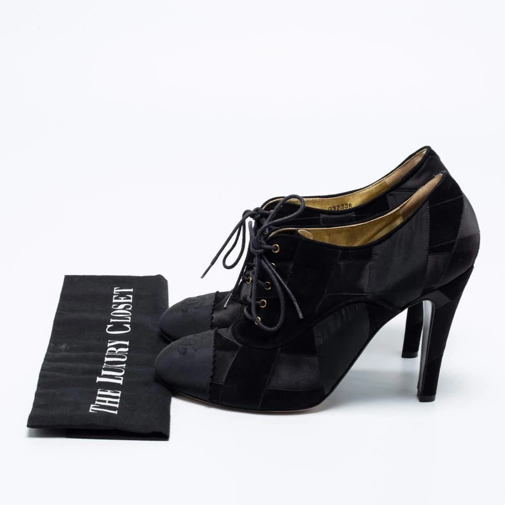 Chanel Black Suede and Satin Patchwork Lace-Up CC Cap Toe Ankle Booties Size 41 商品