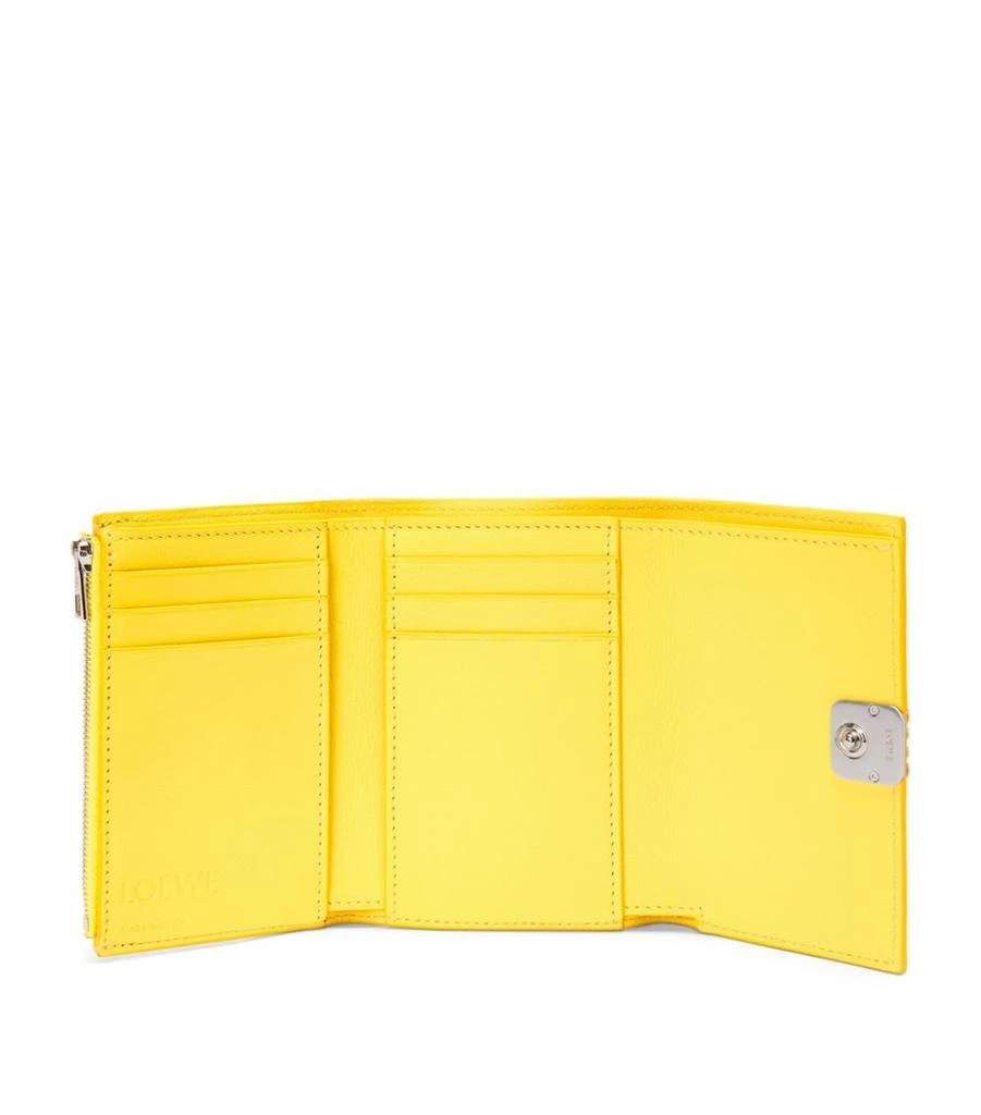 商品Loewe|Leather Anagram Vertical Wallet,价格¥4812,第2张图片详细描述