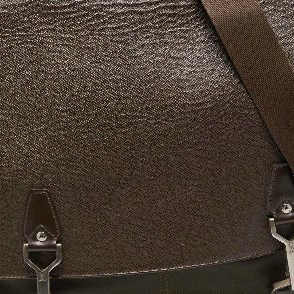 Louis Vuitton Brown/Green Taiga Leather Dersou Messenger Bag 商品