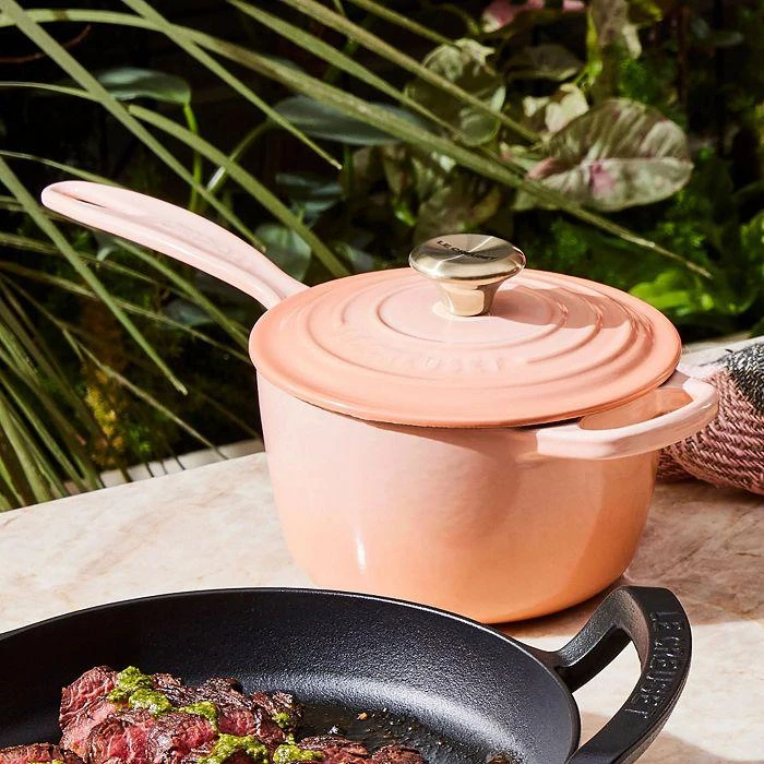 商品Le Creuset|Signature 1.75 Enameled Cast Iron Saucepan,价格¥1691,第2张图片详细描述