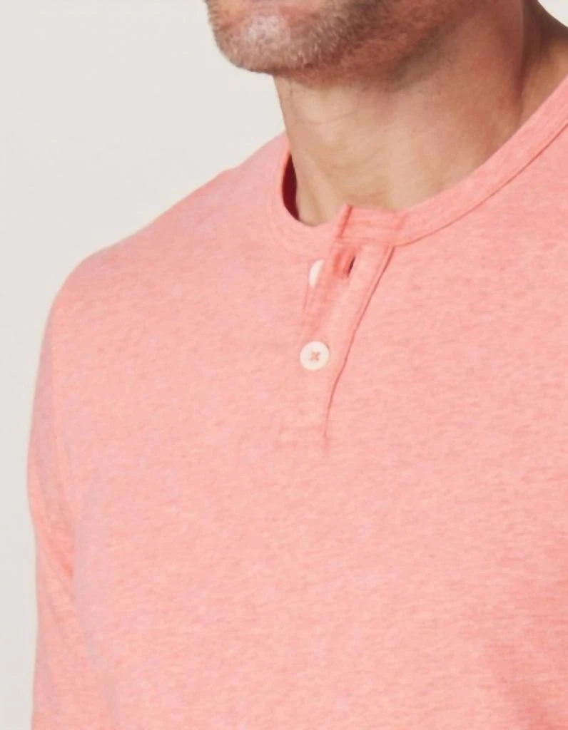商品The Normal Brand|Active Puremeso Weekend Henley Tee In Canyon Sunset,价格¥418,第4张图片详细描述