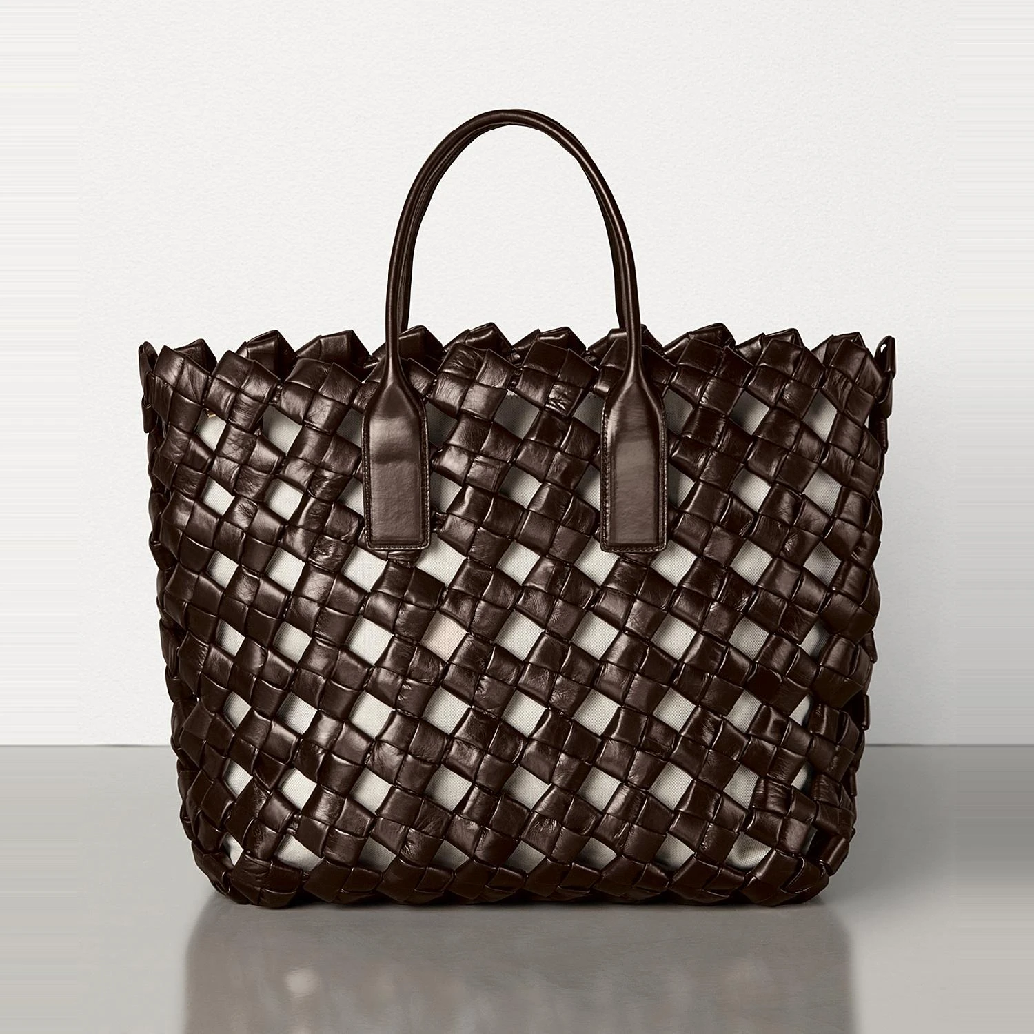 商品Bottega Veneta|【预售】 BV葆蝶家 24秋冬 女士 手提包 Tote Bag 608606VCQJ12127,价格¥36581,第1张图片