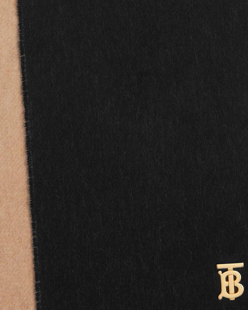 商品Burberry|Reversible Monogram Cashmere Scarf,价格¥2609,第6张图片详细描述