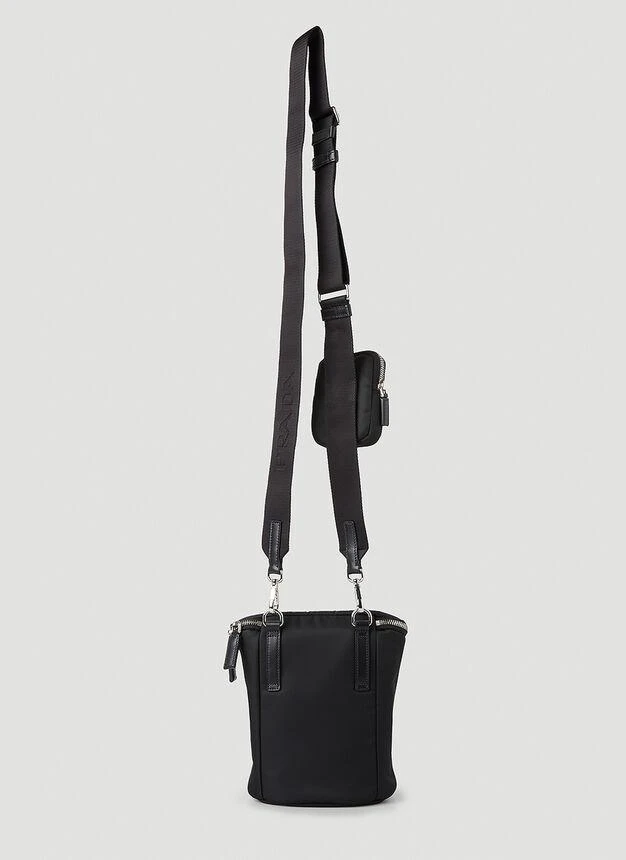 商品Prada|Logo Plaque Crossbody Pouch in Black,价格¥14362,第4张图片详细描述