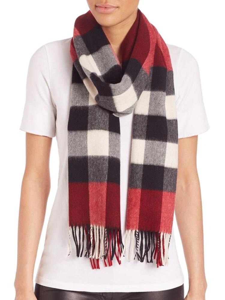 商品Burberry|Heritage Half Mega Check Cashmere Scarf,价格¥4309,第1张图片