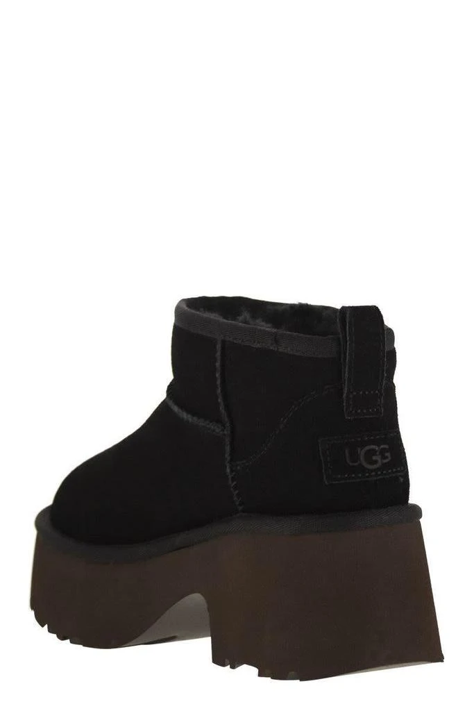 商品UGG|UGG Classic Ultra Mini New Heights in Black,价格¥1565,第3张图片详细描述