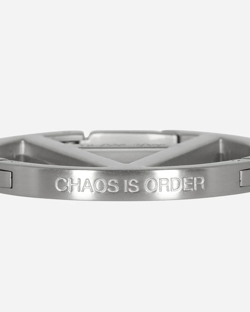 CHAOS IS ORDER Logo Carabiner Silver 商品