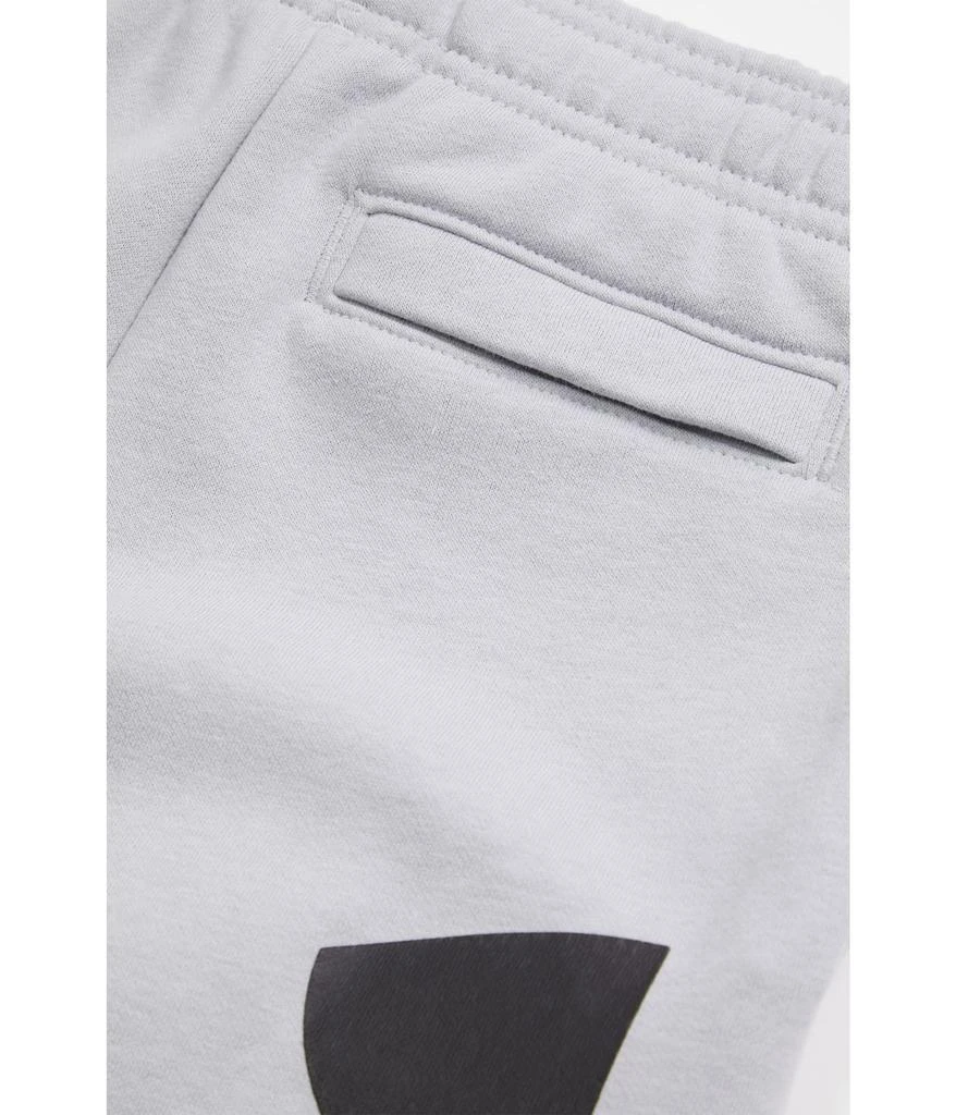 商品Under Armour|Rival Fleece Logo Shorts (Big Kids),价格¥169,第2张图片详细描述