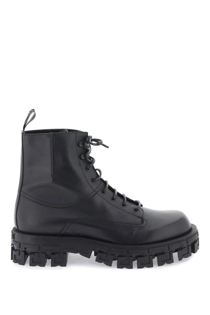 商品Versace|Greca Portico combat boots,价格¥4094,第1张图片