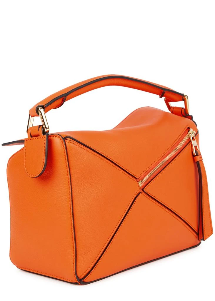 商品Loewe|Puzzle small orange leather cross-body bag,价格¥20744,第2张图片详细描述