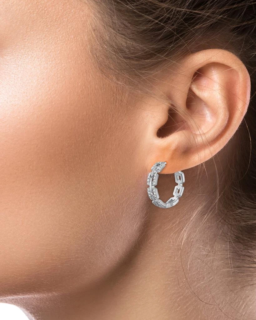 商品Kenneth Jay Lane|Round Cubic Zirconia Link Hoop Earrings,价格¥369,第2张图片详细描述