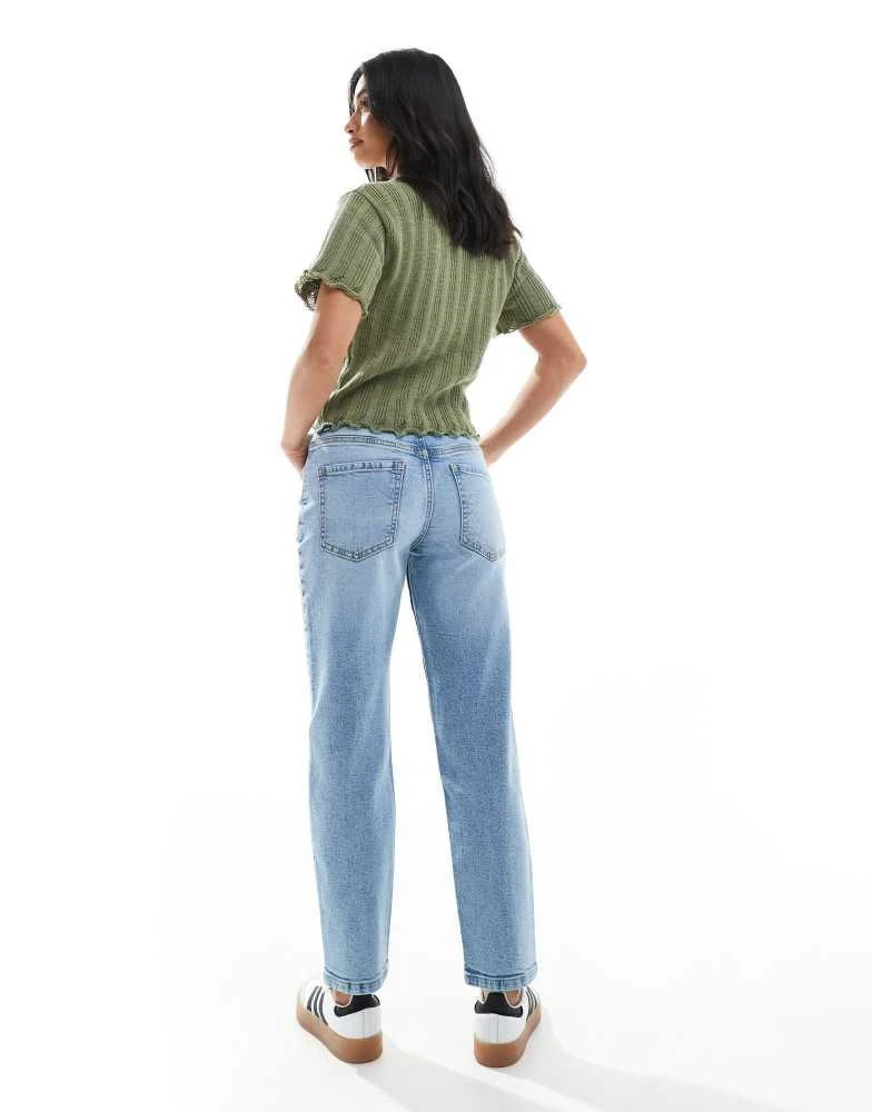 商品ASOS|ASOS DESIGN Petite slim fit comfort mom jeans in mid blue,价格¥231,第3张图片详细描述