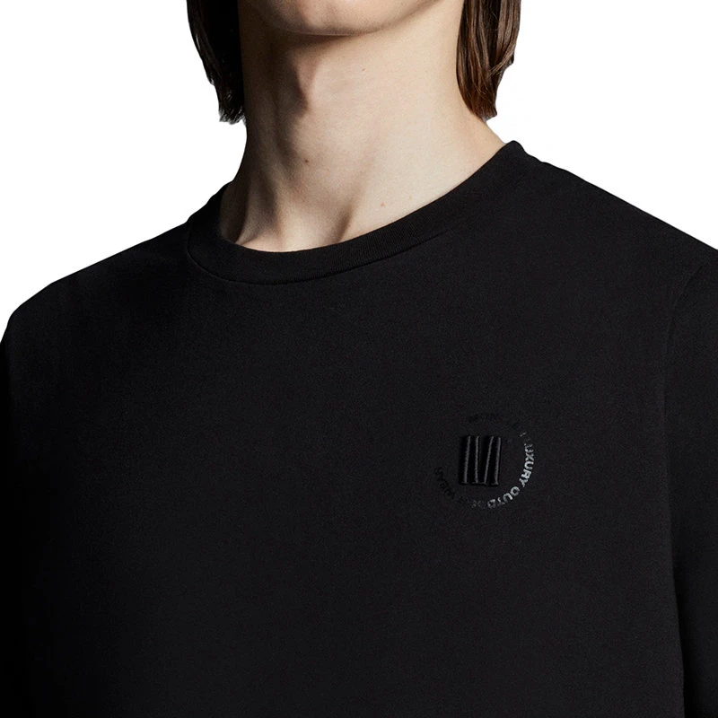 商�品Moncler|【预售3-7天】Moncler/蒙克莱 22年秋冬新款 男士黑色纯棉背部饰印纹短袖T恤H10918C00026829H8999,价格¥20875,第5张图片详细描述
