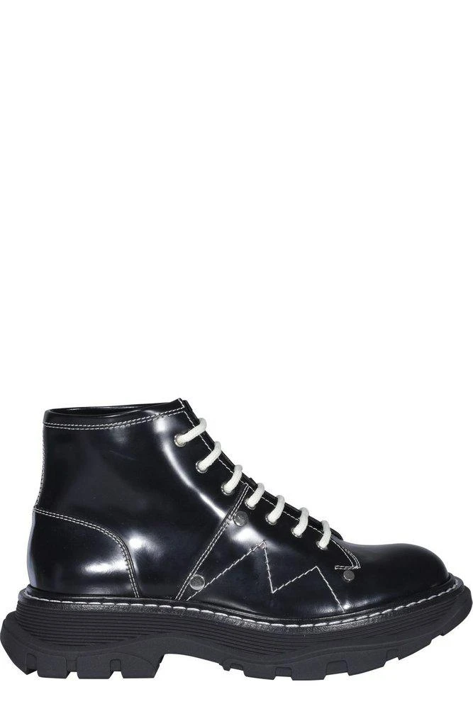 商品Alexander McQueen|Alexander McQueen Tread Lace-Up Boots,价格¥3773,第1张图片
