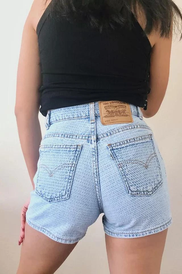 商品Levi's|Vintage Levi’s® 950 Textured Light Wash Shorts,价格¥1032,第4张图片详细描述