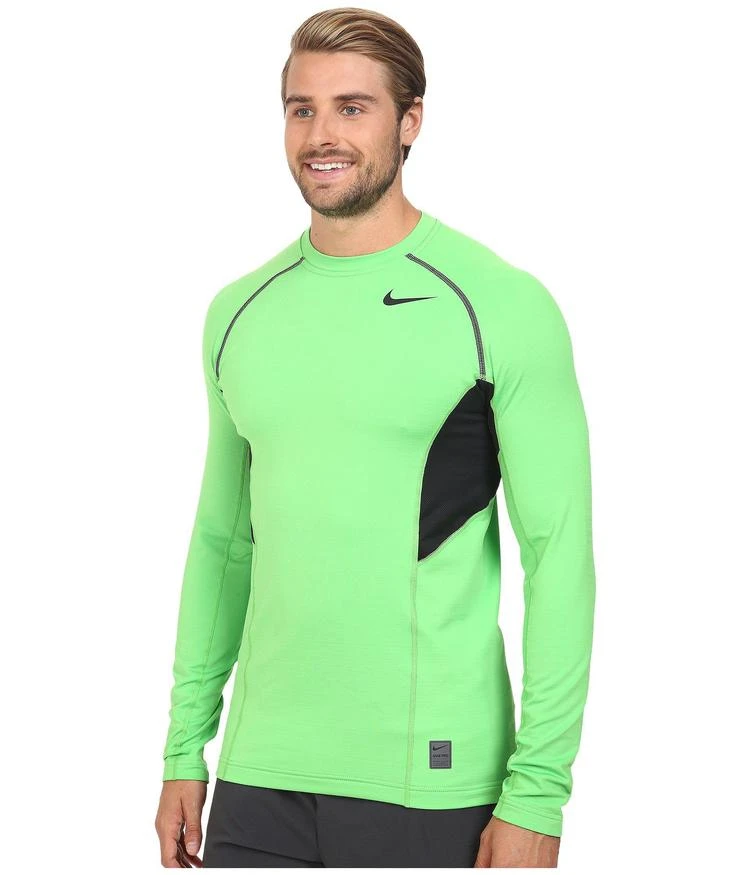 商品NIKE|Hyperwarm Dri-FIT™ Max Fitted Long Sleeve Top,价格¥303,第2张图片详细描述