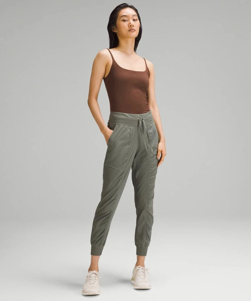 商品Lululemon|Straight Strap Close-to-Body Shelf Tank Top,价格¥405,第2张图片详细描述