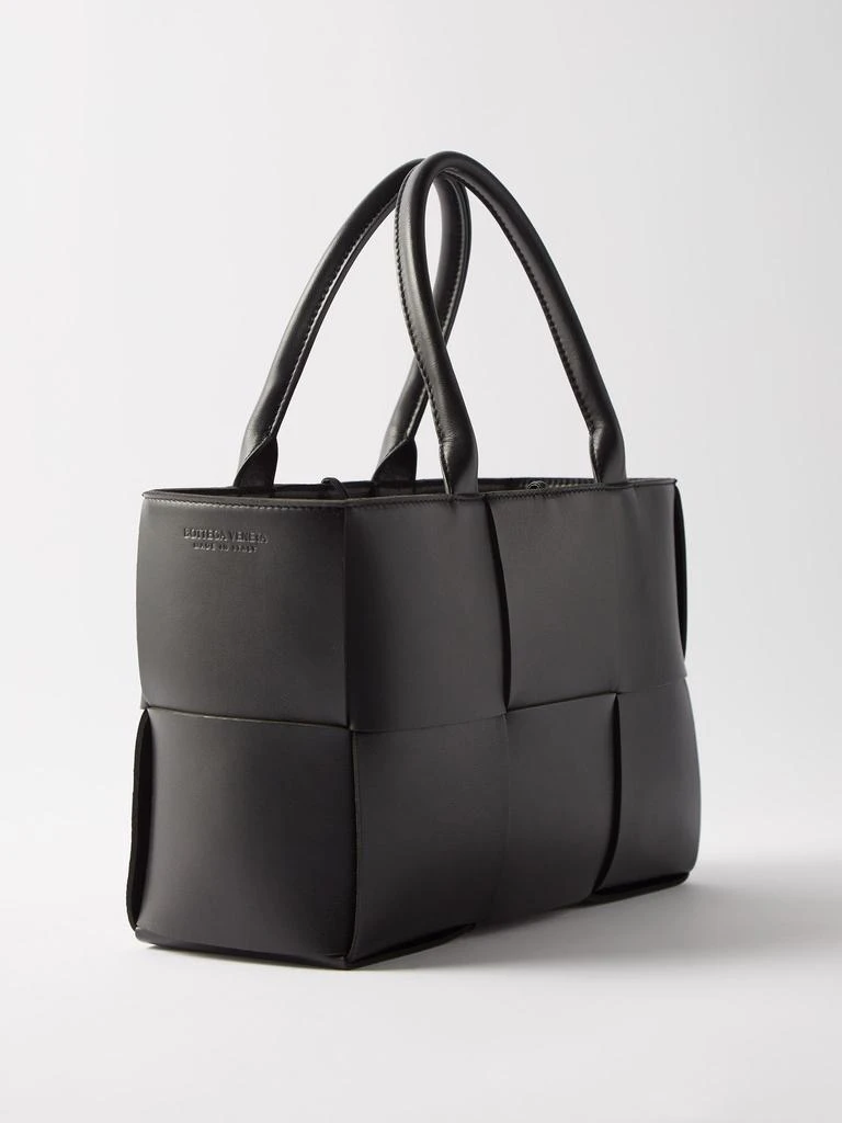 商品Bottega Veneta|Arco small Intrecciato-leather tote bag,价格¥26801,第4张图片详细描述