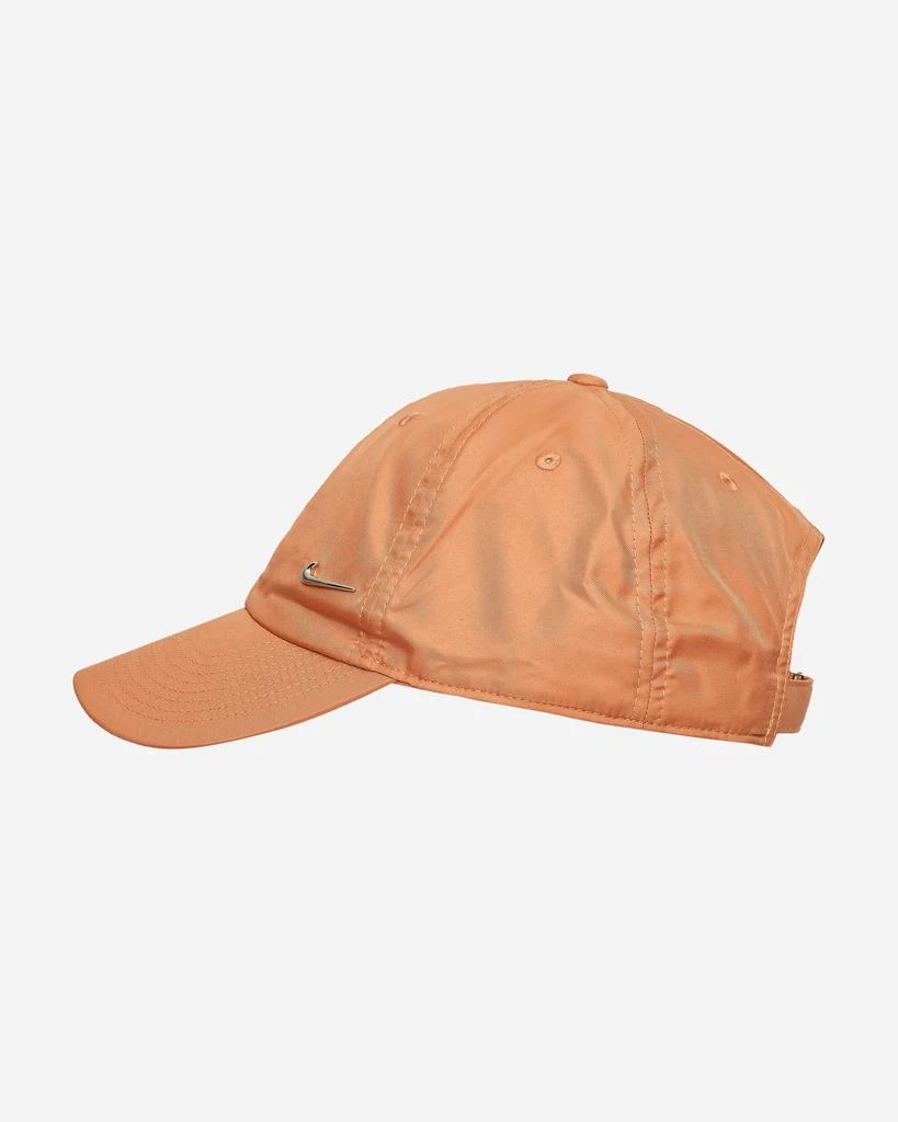 商品NIKE|Dri-FIT Club Metal Swoosh Cap Amber Brown,价格¥96,第3张图片详细描述