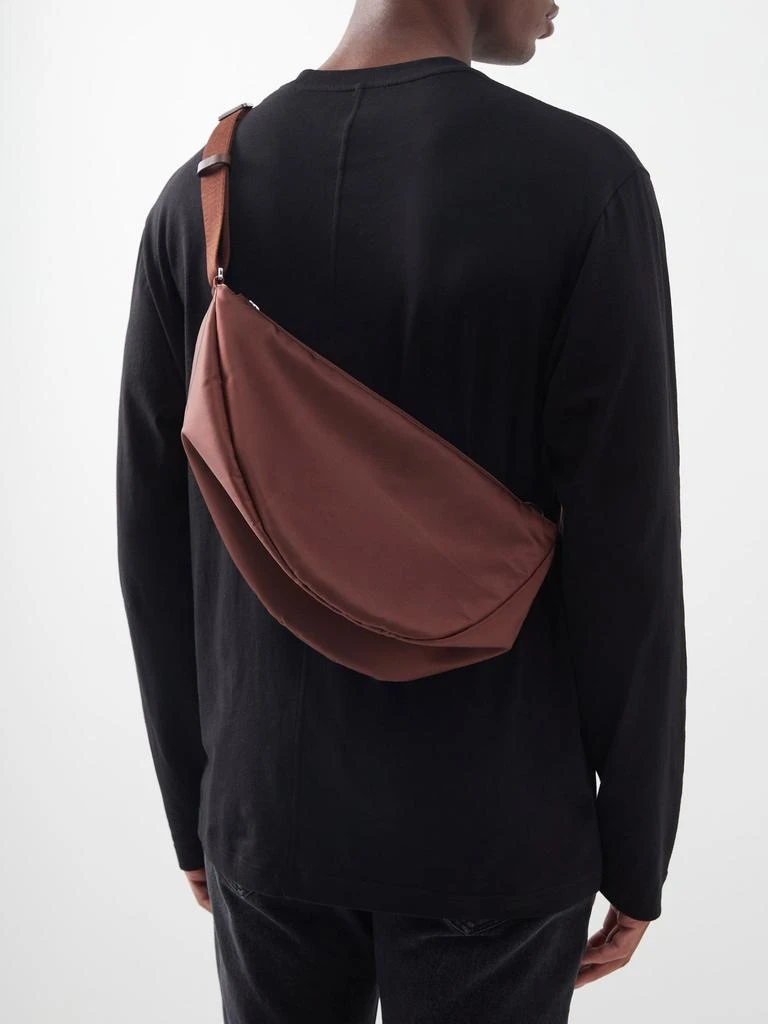 商品The Row|Slouchy Banana canvas cross-body bag,价格¥11987,第2张图片详细描述