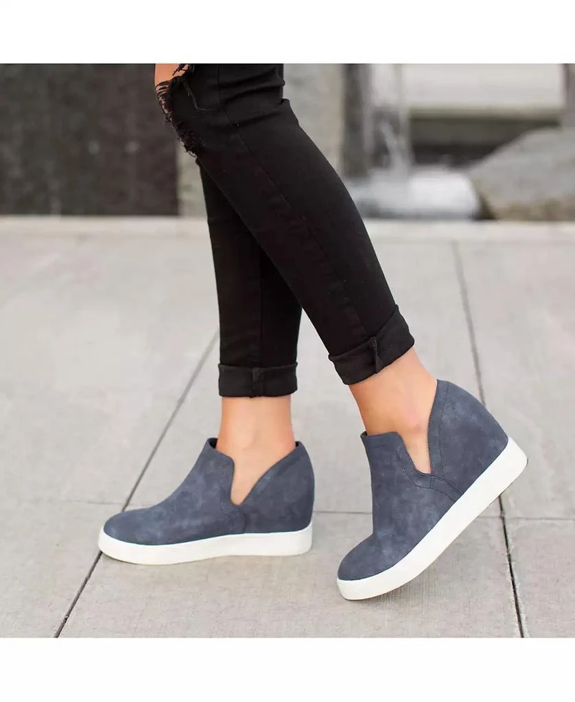 Women's Cardi Cut-Out Platform Wedge Sneakers 商品
