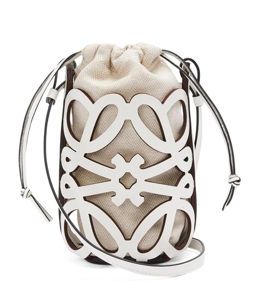 商品Loewe|x Paula’s Ibiza Anagram Cut-Out Pocket Bag,价格¥6144,第1张图片