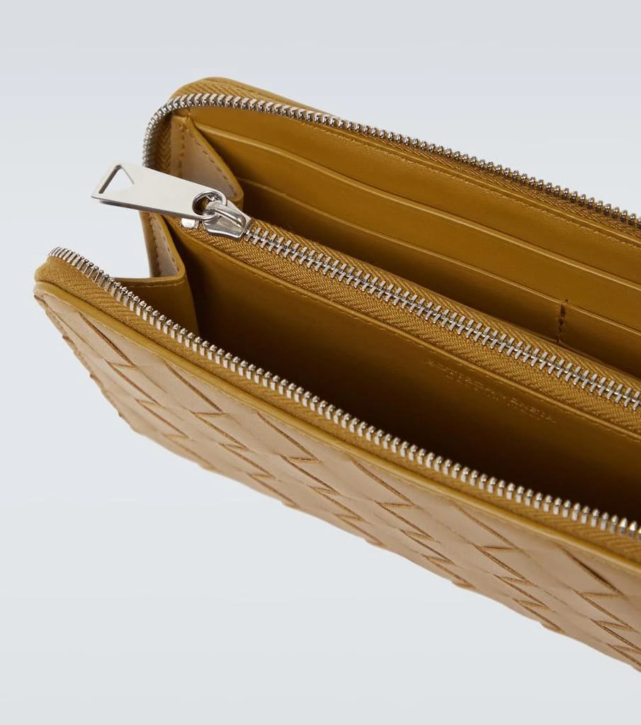 商品Bottega Veneta|编织皮革拉链钱包,价格¥8078,第2张图片详细描述