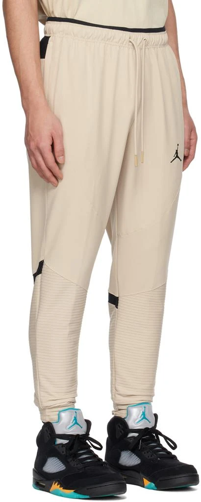 商品Jordan|Beige Paneled Sweatpants,价格¥866,第2张图片详细描述