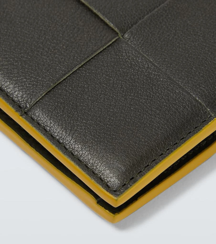 商品Bottega Veneta|Cassette leather wallet,价格¥4804,第4张图片详细描述
