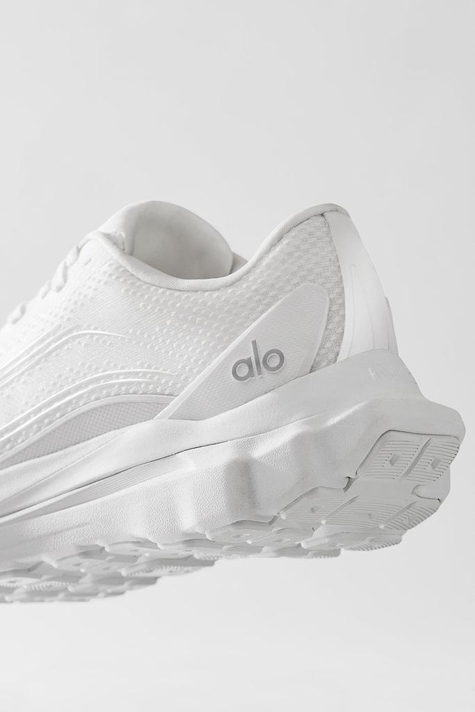 【関税・送料込】ALO Yoga Alo Runner 関税負担なし◇ALO Yoga◇Alo Runner スニーカー シューズ ロゴ