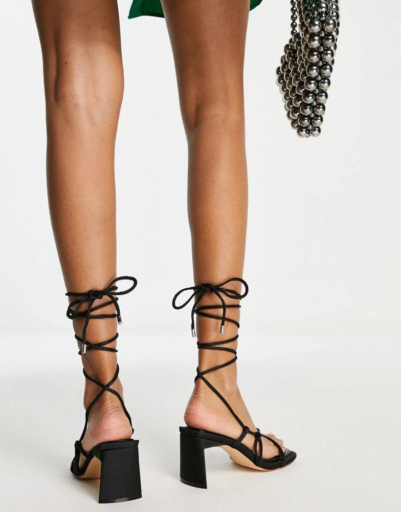 商品Topshop|Topshop Ronnie arrow toe tip up sandal in black,价格¥209,第4张图片详细描述