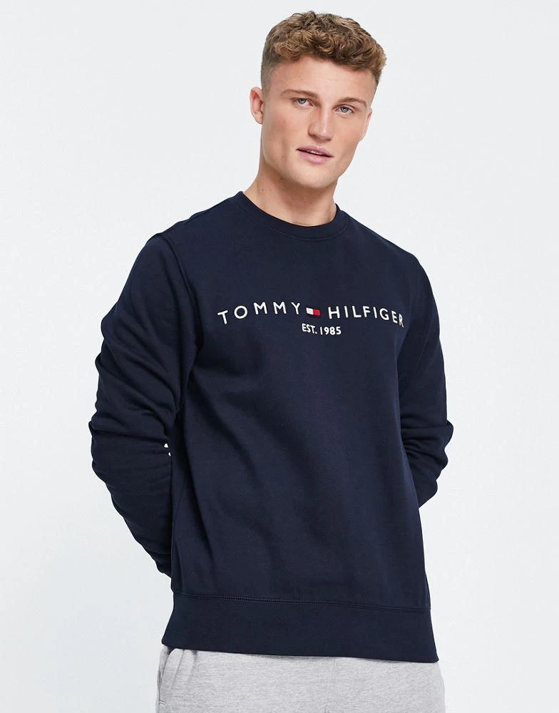 商品Tommy Hilfiger|Tommy Hilfiger embroidered logo sweatshirt in navy,价格¥750,第1张图片