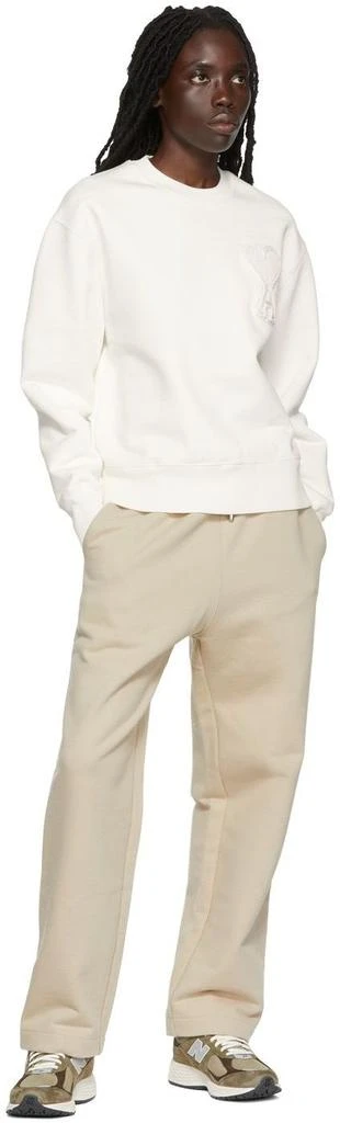 商品AMI|SSENSE Exclusive White Ami De Cœur Sweatshirt,价格¥1077,第4张图片详细描述