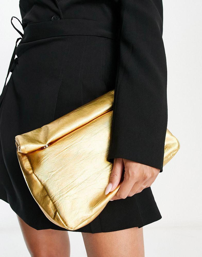 ASOS DESIGN iridescent roll top clutch bag in gold商品第3张图片规格展示