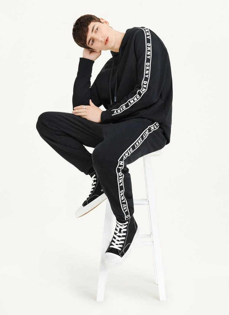 商品DKNY|Taped Logo Hoodie,价格¥297,第4张图片详细描述