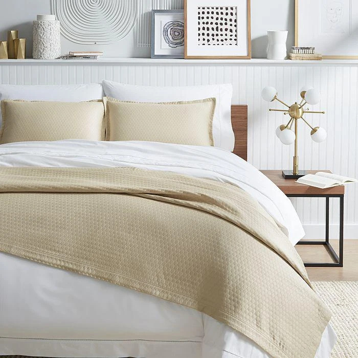 商品Sferra|Favo Coverlet, Twin,价格¥2475,第4张图片详细描述