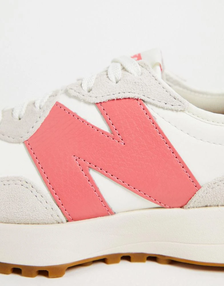 商品New Balance|New Balance 327 trainers in off white and pink,价格¥891,第2张图片详细描述