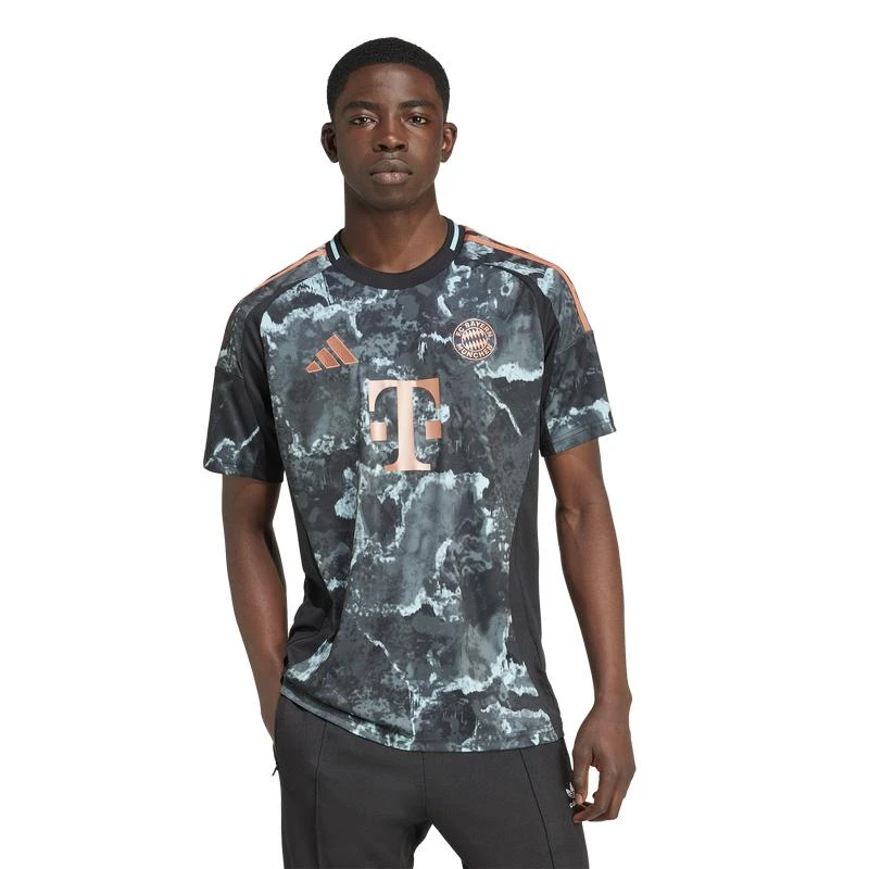 商品Adidas|adidas FC Bayern 24/25 Away Short-Sleeve Jersey - Men's,价格¥764,第1张图片