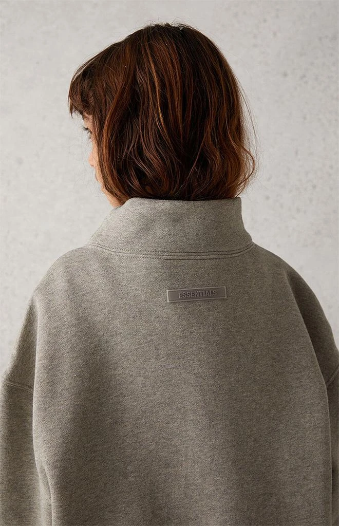 商品Essentials|Heather Oatmeal Mock Neck Sweatshirt,价格¥249,第5张图片详细描述