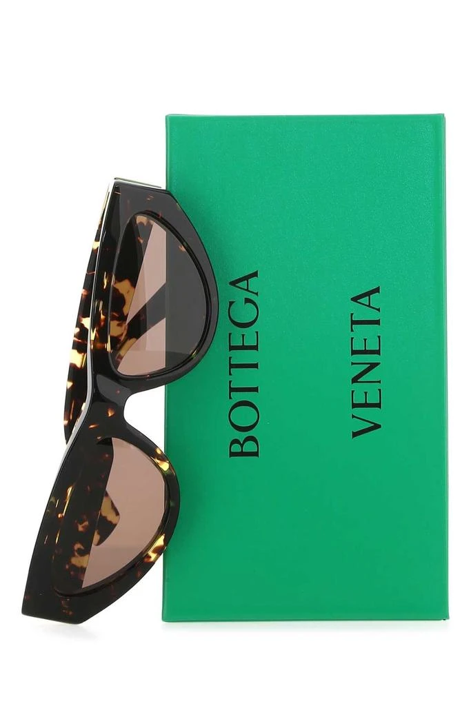 商品Bottega Veneta|Bottega Veneta Eyewear Cat-Eye Frame Sunglasses,价格¥2832,第3张图片详细描述