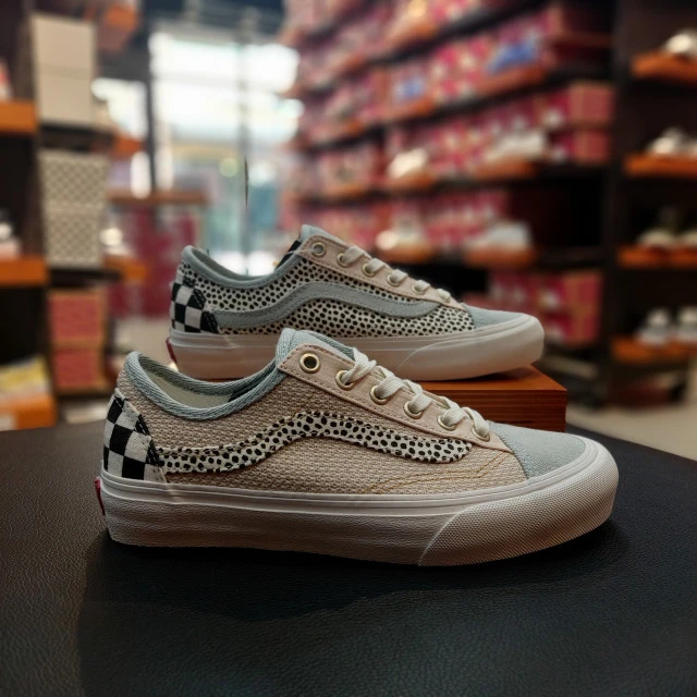 商品Vans|【韩国直邮|包邮包税】万斯[VANS] Style36 Decon SfMMix Match남男女共用鞋mmulti/marshmallow (VN0A5HYRAYR),价格¥434,第1张图片