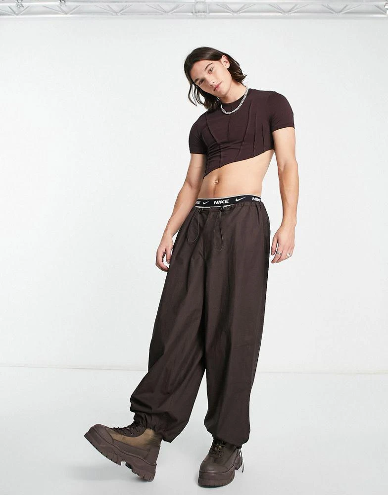 商品COLLUSION|COLLUSION seam detail crop top in brown,价格¥88,第4张图片详细描述