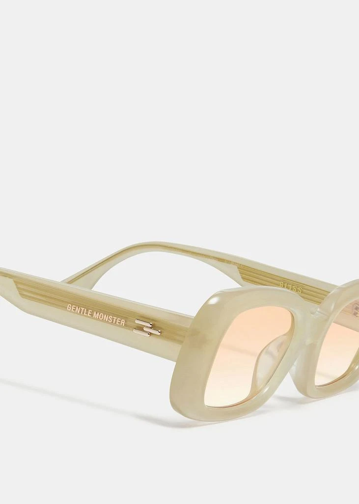 商品GENTLE MONSTER|Gentle Monster BLISS IC1(OR) Sunglasses,价格¥2105,第4张图片详细描述