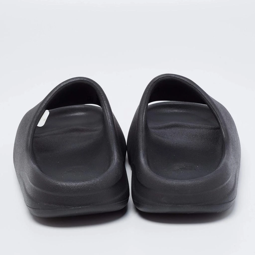 商品YEEZY|Yeezy x adidas Black Rubber Onyx Flat Slides Size 38 ,价格¥2328,第5张图片详细描述
