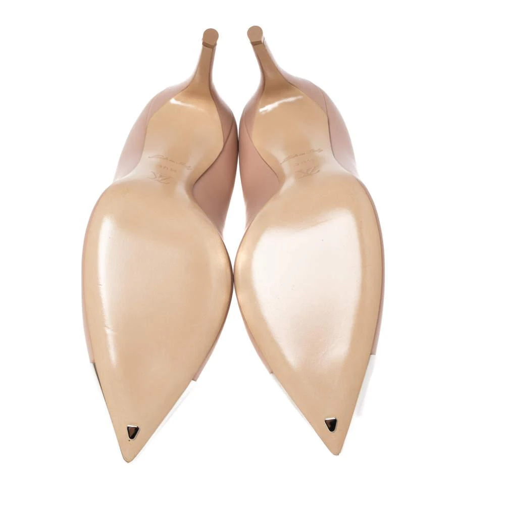 Louis Vuitton Nude Pink Leather Merry Go Round Metal Cap Pointed-Toe Pumps Size 38.5 商品