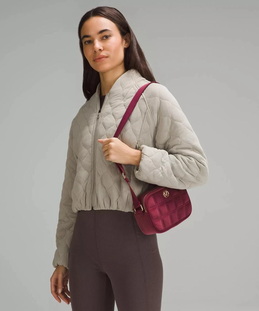 商品Lululemon|Crossbody Camera Bag 2L *Quilted Velour,价格¥559,第2张图片详细描述